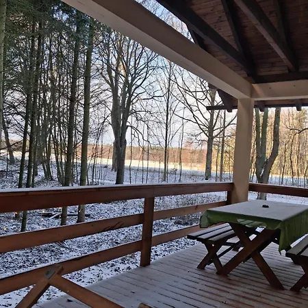 Tatil Evi Przy Lesie Lakie (Zlotow)